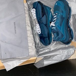 Balenciaga Triple S sneaker